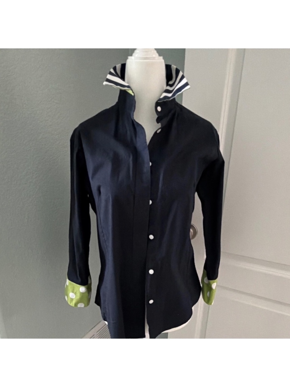 Pearly Vine Women's Navy  Shirt